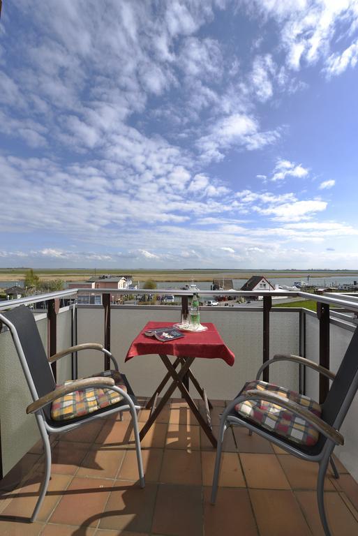 Hotel Boddenhus Garni Цингст Екстериор снимка