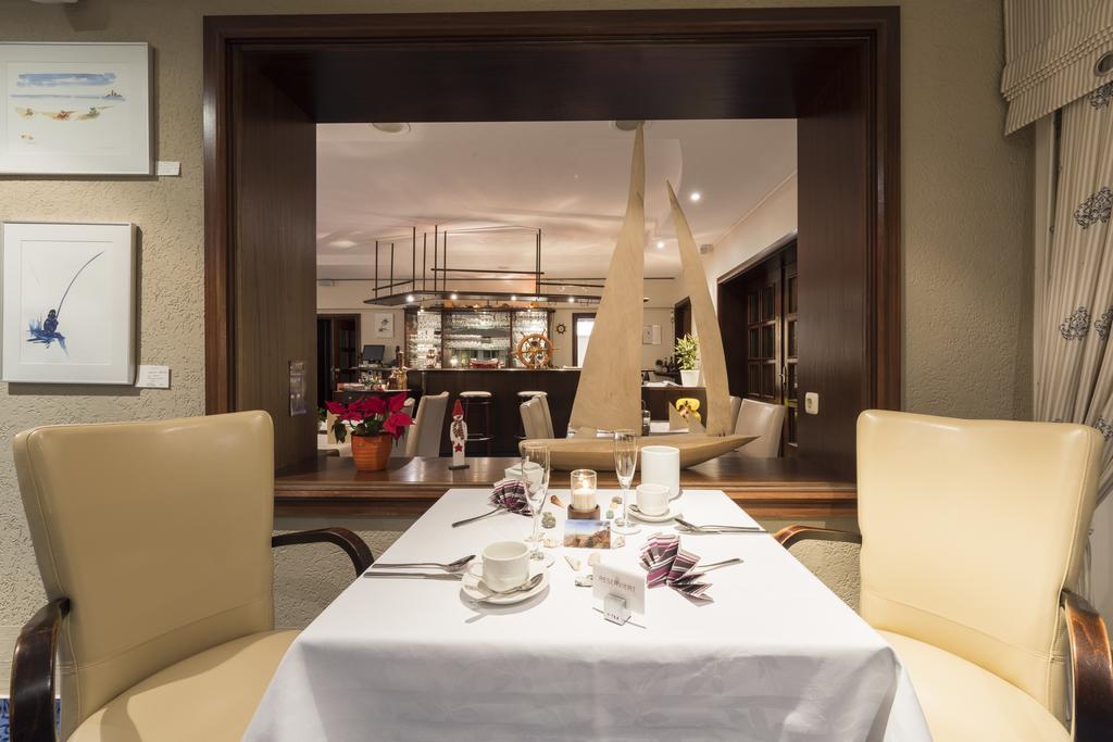 Hotel Boddenhus Garni Цингст Екстериор снимка